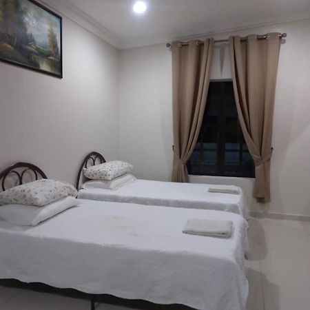 Yasmeen Studio Roomstay Kijal - Room 1 - For Two Person Islam Guest Only Exteriér fotografie